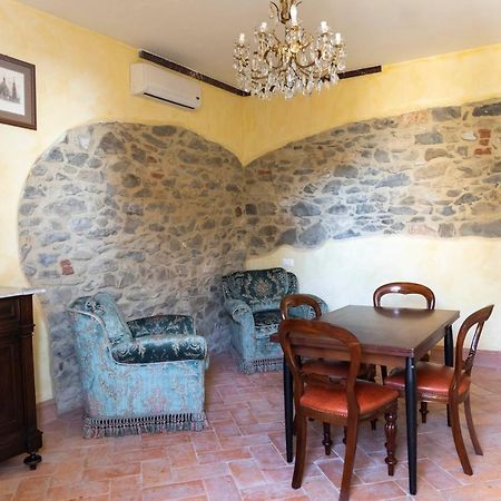 Sullago Appartamenti -Romantico Appartamento In Centro Castiglione del Lago Esterno foto