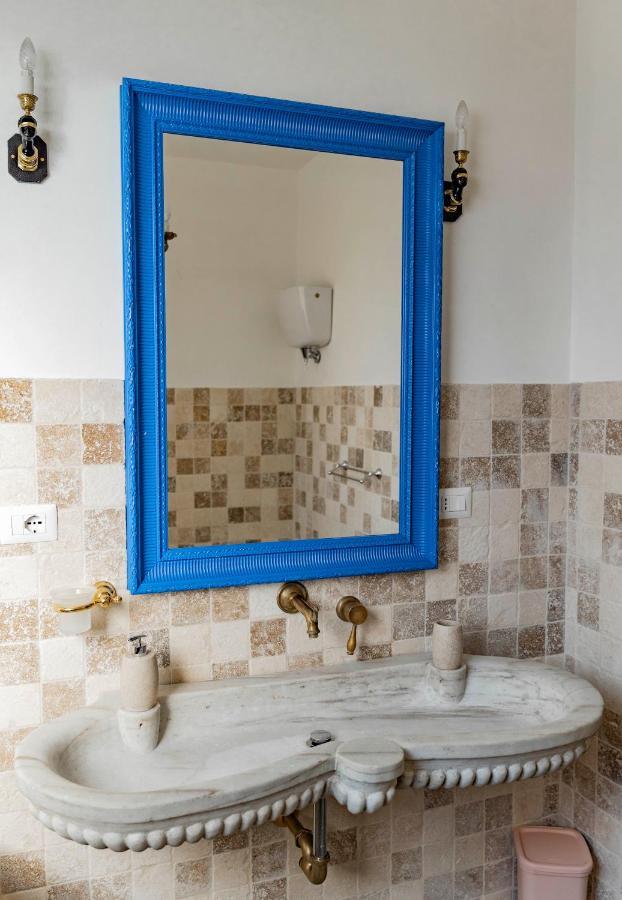 Sullago Appartamenti -Romantico Appartamento In Centro Castiglione del Lago Esterno foto